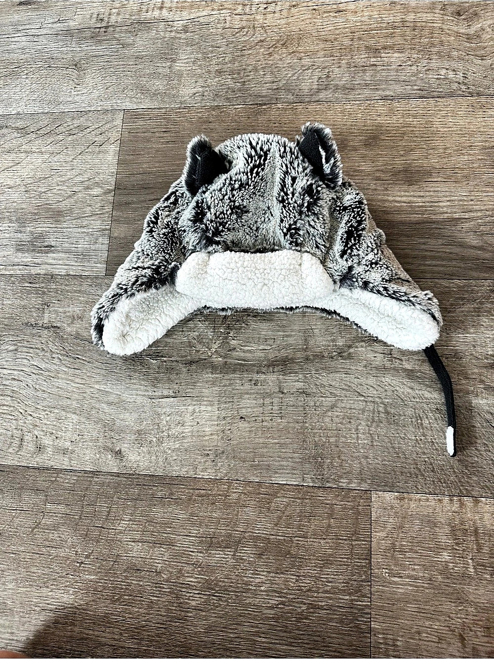 Kids Faux Fur Animal Ear Flap Hat Gray White Like New